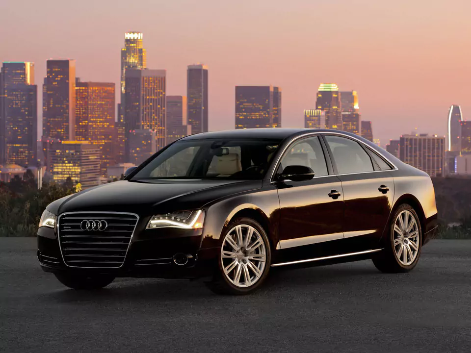 RideMate UK executive car service, Audi A8.